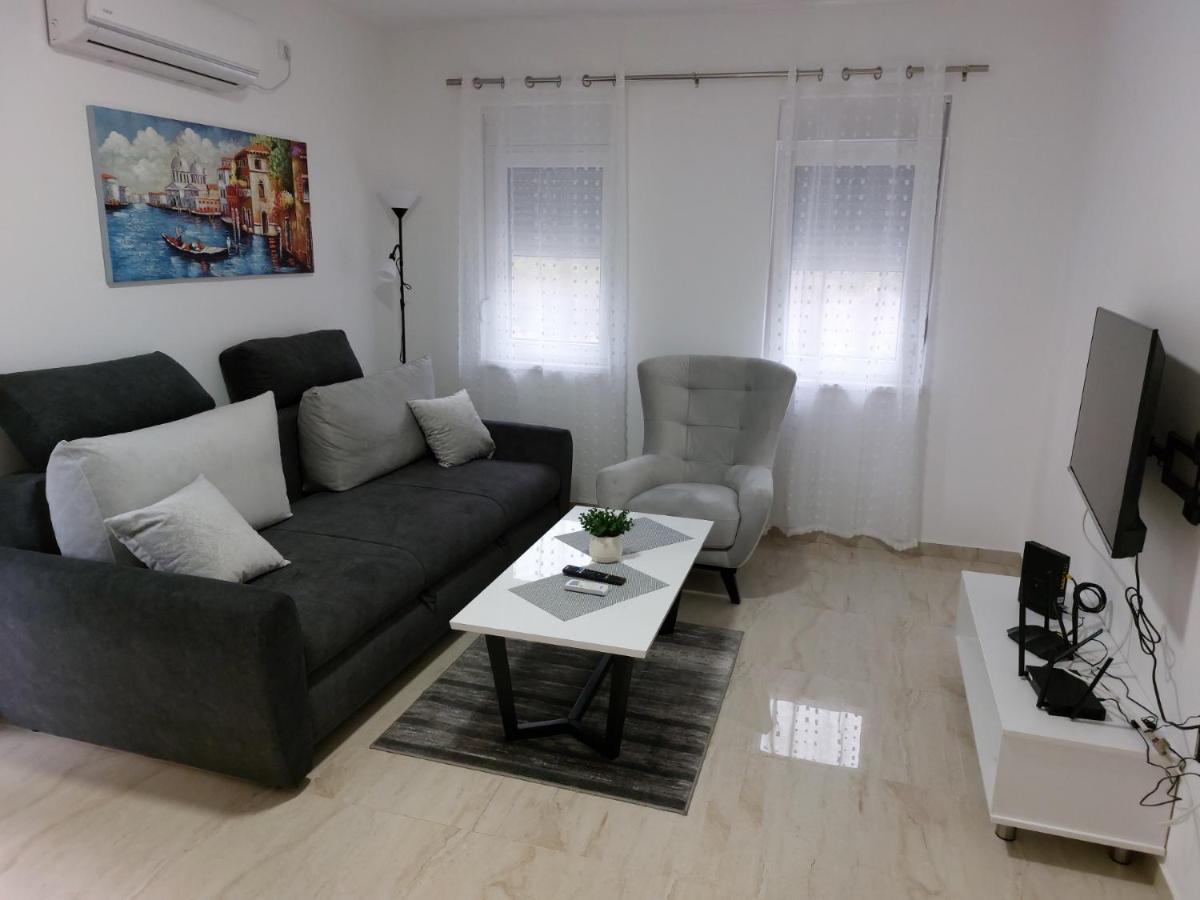 Apartmani Marija Врднік Екстер'єр фото