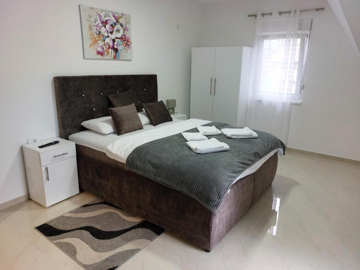 Apartmani Marija Врднік Екстер'єр фото