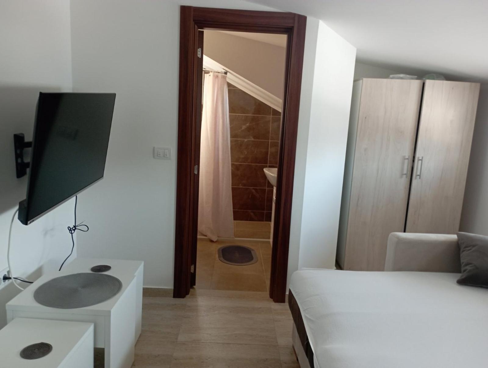 Apartmani Marija Врднік Екстер'єр фото